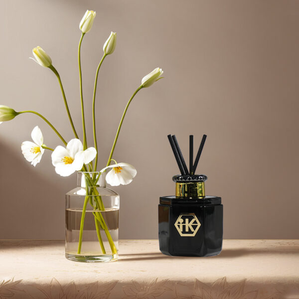 Bulk Order Aromatherapy Reed Diffusers - Customizable Black Bottles with Fiber Sticks - Image 2